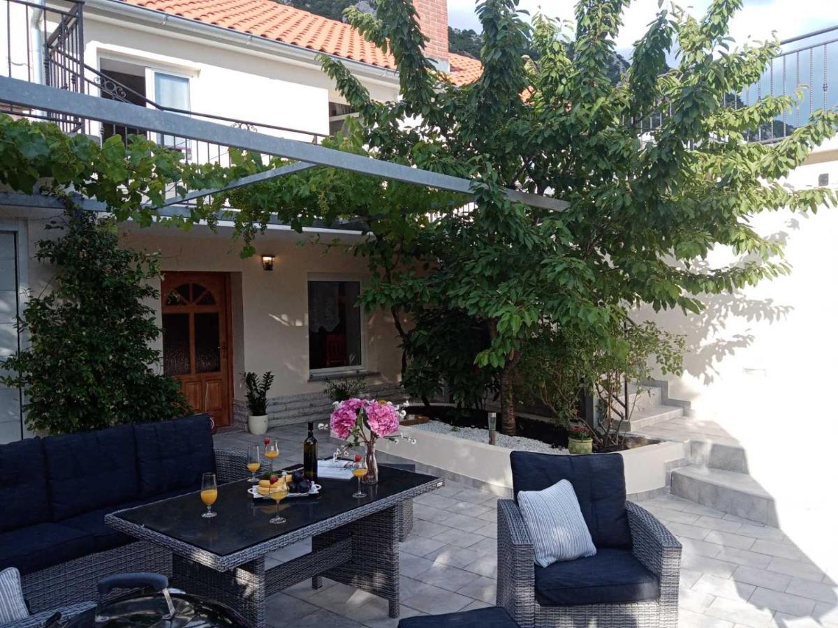 Villa Nona Tamara With Astonishing Sea & Mountains View Брибир Екстериор снимка