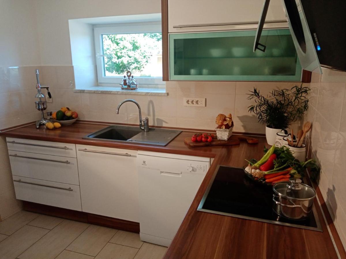 Villa Nona Tamara With Astonishing Sea & Mountains View Брибир Екстериор снимка